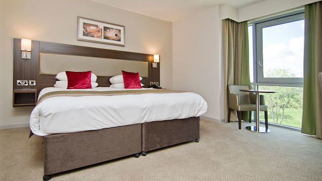 Heston Hyde Hotel &ndash; Hounslow